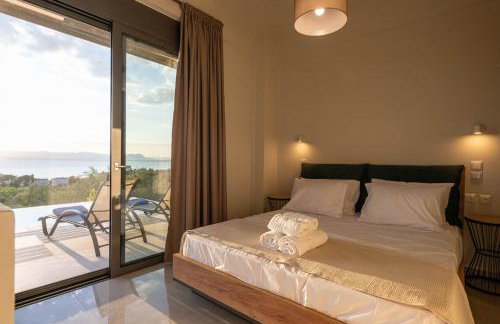 A V Luxury Apartments with Private Pools - Photo 13