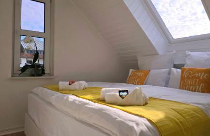 HAPPY HOMES YELLOW - Dein stylisches Design-Apartment - WLAN - Netflix - Parkplatz - Foto 2