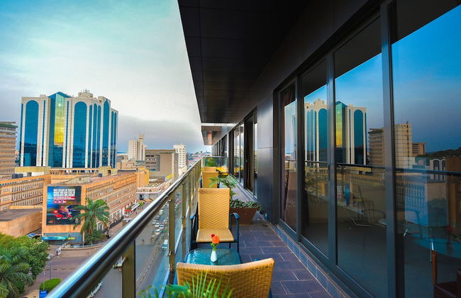 Boulevard Suites - Photo 39