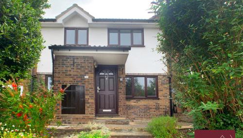 Guildford - 2 Bedroom House - Parking - Foto 1, Other