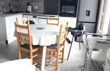 Mailh- Massibé 1 chambre 5 pers draps serviettes inclus parking près du ski tout confort - Foto 2