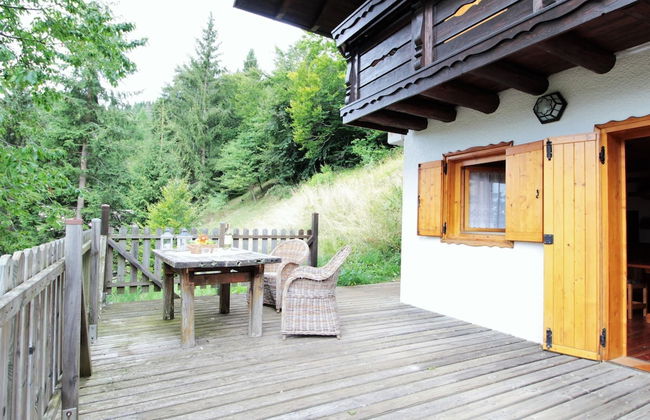 Belvilla by OYO Hilltop Chalet in Lamon With Views - Foto 43