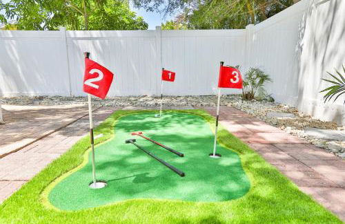 Pool Table, Minigolf, Games at Pondside FunHouse - Foto 39