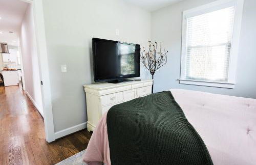 Elmwood Park Retreat Renovated 3 Bed 2 Bath DT - Foto 30