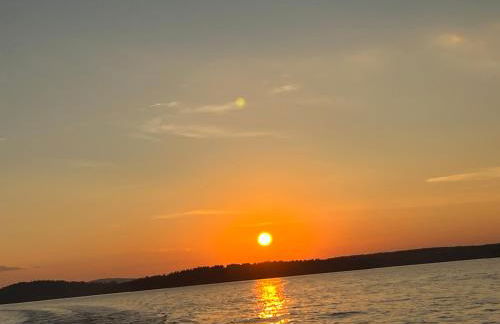 Cottage 3 - Queen and Full Beds Child Loft w 2 Twins Private Bath Kitchenette Pets Allowed Fee applies - Photo 21