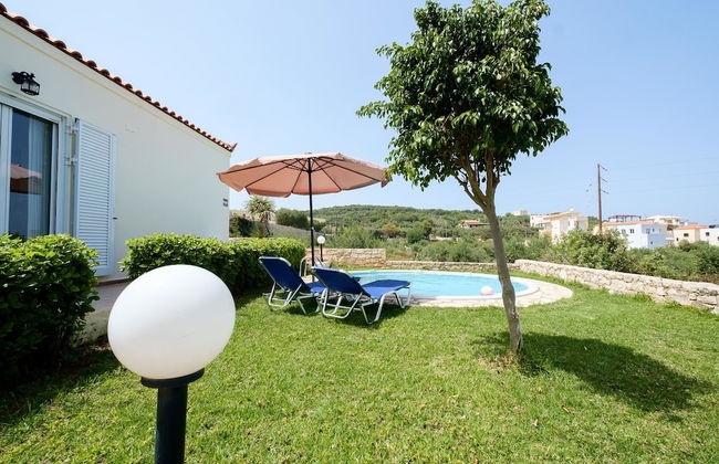 Chill & Relax Home with Pool near Beach - Foto 31