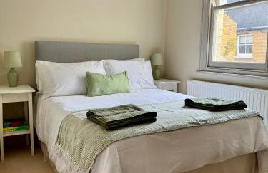 New! Spacious & Quiet 3 Bedroom House - Putney - Foto 15