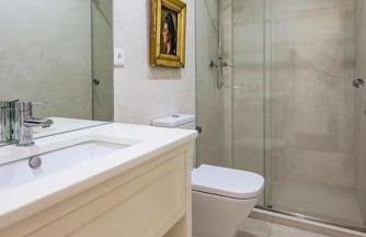 House in the center of Cascais - Photo 29