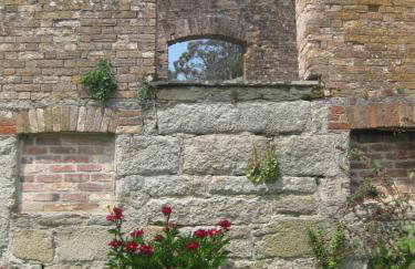 The Coach House within heritage Tregrehan Garden on Cornwall's South Coast - Photo 15