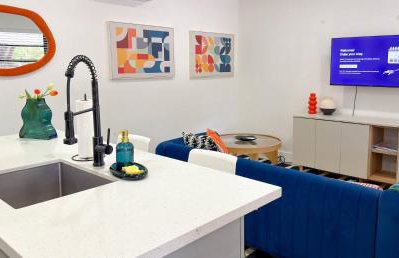 After Hours - Wilton Drive and Jacuzzi - Foto 6