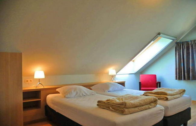 Holiday Home in Somme-leuze With Valley View - Photo 4