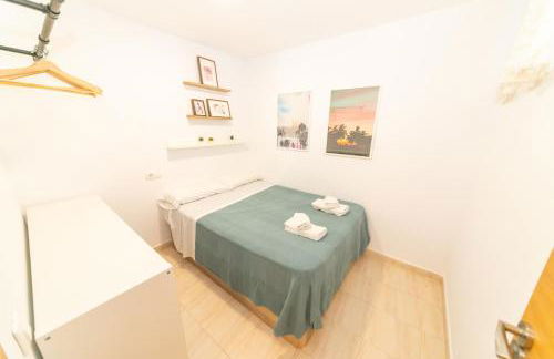 Adosado Nuevo con Piscina, Playa, Garaje y Jardín - Foto 11