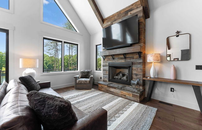 Blue Heron & Gray Fox by Avantstay 2 Lakefront Homes, Sleeps 44 Pool, Dock, Theater - Foto 61