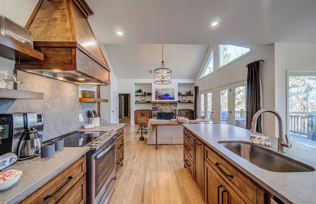 Lux Mountain Home! Golf / Lake/ EV / Game Room - Foto 11