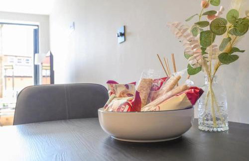 City Centre Deluxe with amazing Garden Terrace - Pass the Keys - Foto 10