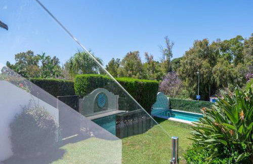 Luxury 5-Bedroom Townhouse in Puente Romano - Foto 49