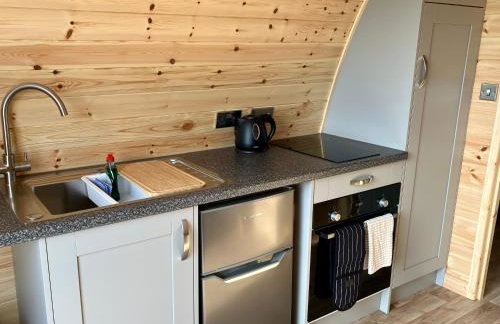 Waterpump Pod for 2 adults with ensuite in the Suffolk Countryside - Photo 3