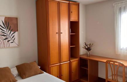 Duplex 122m2, 4 dormitorios, 2 baños completos, Wifi 1GB - Foto 11