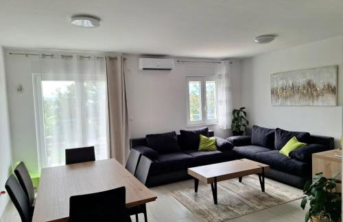 Apartment Tanya with jacuzzi - Photo 15