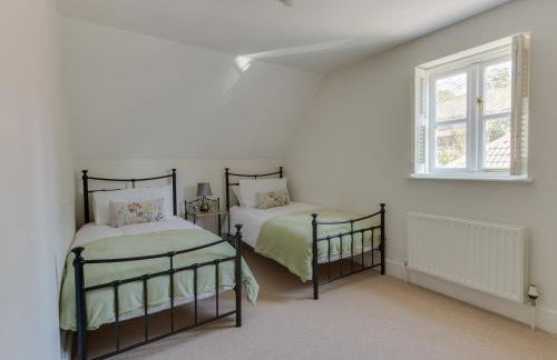 The Old School House - Photo 21