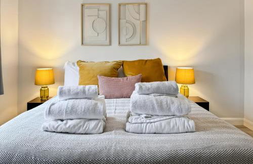 Cozy Hideaway With Hot Tub & Sauna Sleeps 7 - Foto 2