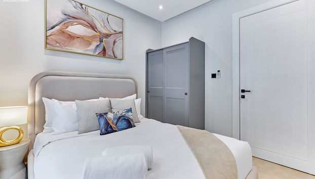 bnbmehomes - Pvt Rooftop in Al Malqa -C4 - Foto 5, Habitación