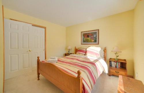 Private 7-Acre Retreat: On-Site Pond, Streams - Foto 13