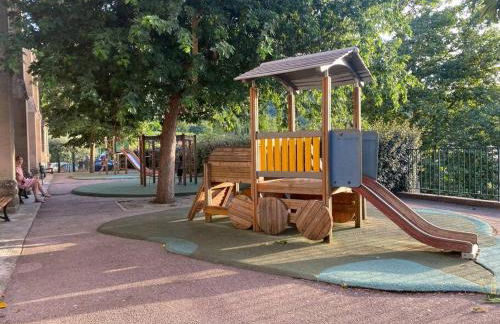 T3 NEUF centre village COLLOBRIERES - Foto 16