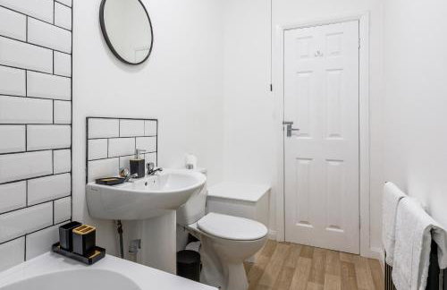 2 BR Home Perfect for Short and Long Term Stay - Foto 3