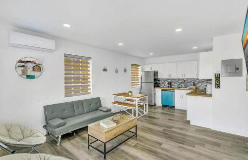 Amazing Big 2 Bedroom Apartment Beach & Casino - Photo 1