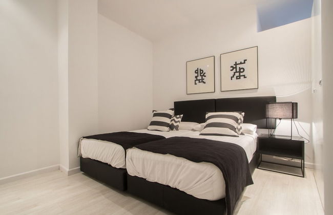 Valencia Luxury - Boutique Center - Photo 25