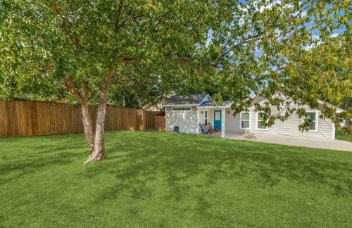 StockYards! Less than 4 minutes-Sleeps 8-Lee House - Foto 21