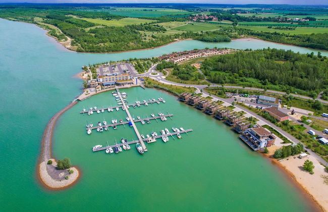 Luxuriose Ferienwohnung am Stormthaler See - Photo 1