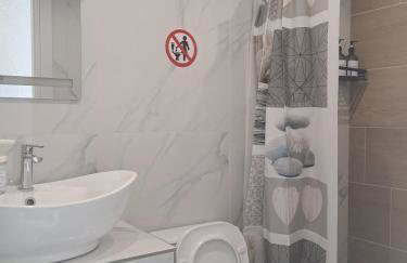 Funky, cute flat close t center - Foto 22