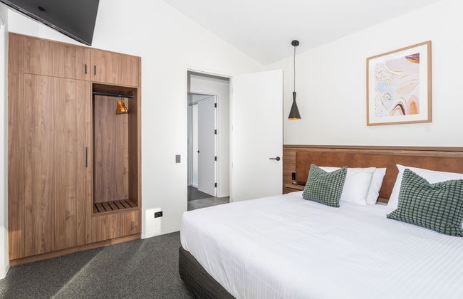 Clare Hillside Apartments - Photo 5