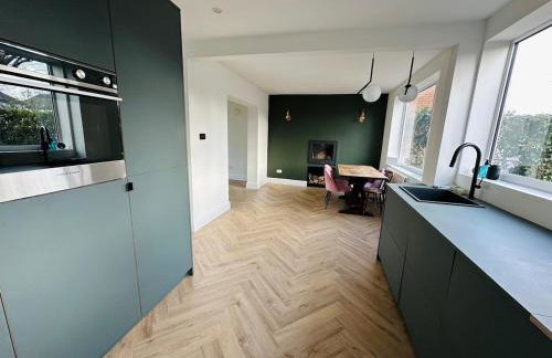 Relax in Comfort, Renovated 3 Bed Nuthall Retreat - Foto 1