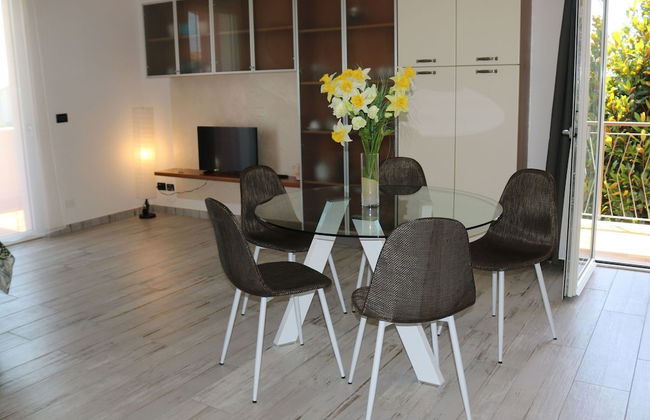 Holiday Apartment near Lake, Shared Swimming Pool - Foto 17