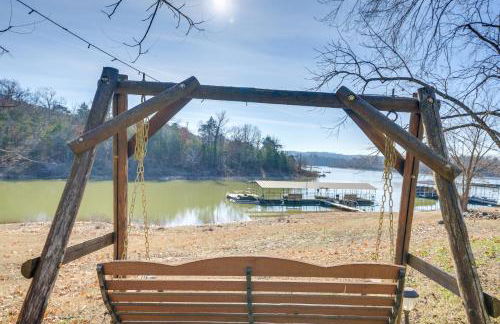 Cozy Table Rock Lake Boathouse with Pool Access - Foto 32