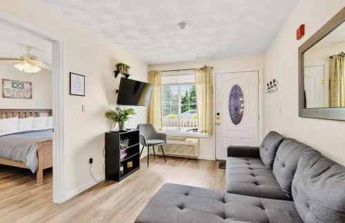 Lake Winnisquam 1 Bedroom Condo with Lake Views - Foto 4