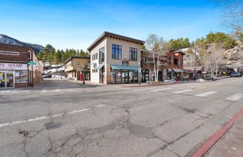 Spacious Dtwn Estes Park Loft Condo 4 Mi to RMNP - Foto 26