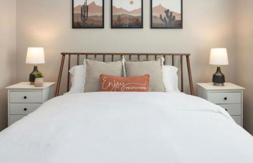 Boho Chic Arizona Villa w Pool & Mini Golf - Foto 26