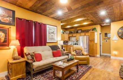 Stockyards 5 mins, New, Sleeps 8 Cedar House, TCU - Foto 5