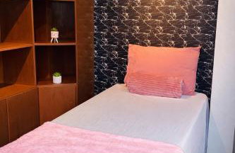 Smart Suíte 105 - com Piscina, Home Office, Ar-condicionado, WiFi prox shopping - Foto 17