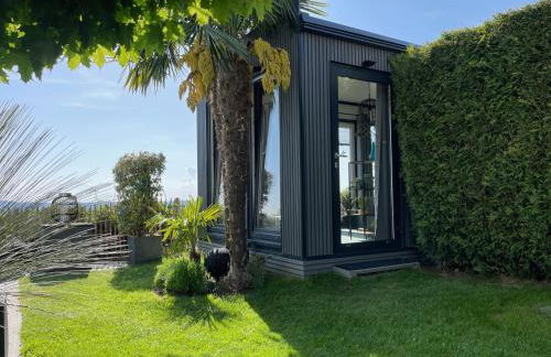 TINY-HOUSE mit Alpen- Stadt- und Poolblick , WLAN - Foto 25