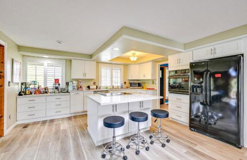 9 Mi to Spanaway Park Home with Indoor Hot Tub - Foto 3