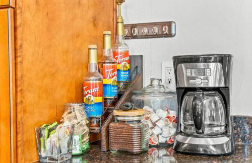 Movie Theatre Hot Tub Outdoor Grill - Foto 5