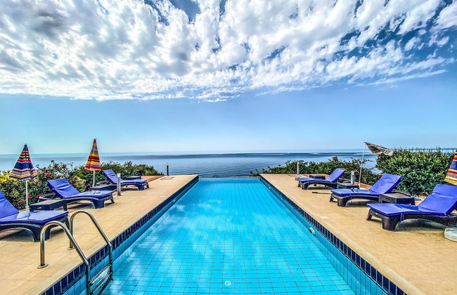 Detached Villa, Private Heated Pool, Outstanding Sea Views, Sleeps 6, Free Wifi - Foto 17