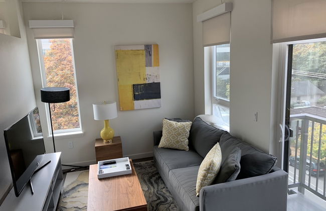 Domicile Suites at Marina SLU - Photo 25