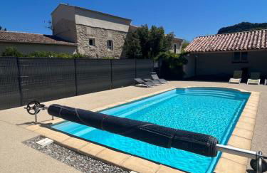 Studio Menthe-Clim-Terrain de pétanque-Piscine collective - Foto 3