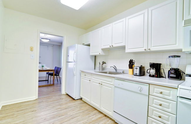 Bright Comfort in DC Apts - Foto 58